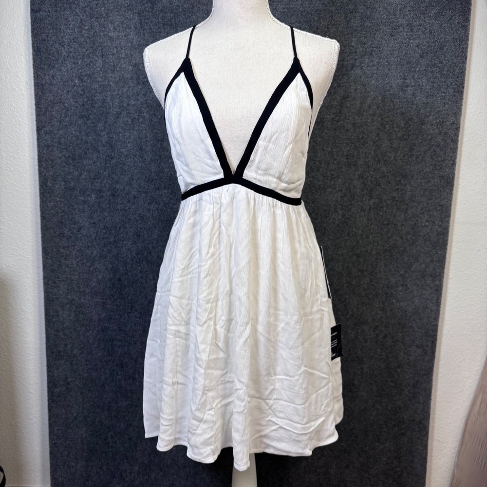 Lulus‎ Mini Dress Womens Size S White Black Trim Cross Back NWT Summer Party